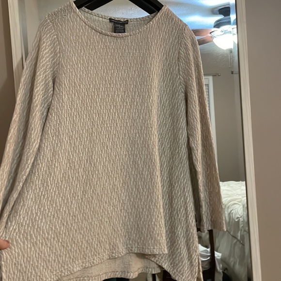 Chelsea and Theodore “Warm Stone” Sweater Size Medium - Picture 7 of 11